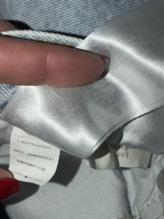 Оригінальні джинси Tommy Jeans MOM, розмір 24