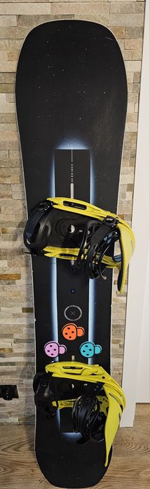 Snowboard Burton Custom X Camber 162W z wiązaniami  Cartel X EST L