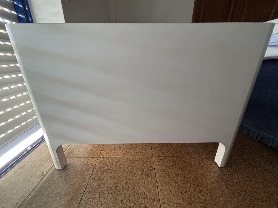 Cama ikea extensivel + colchao de molas
