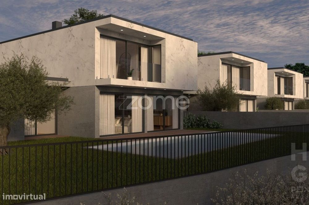Moradia T3 - Vila Meã - Condomínio privado