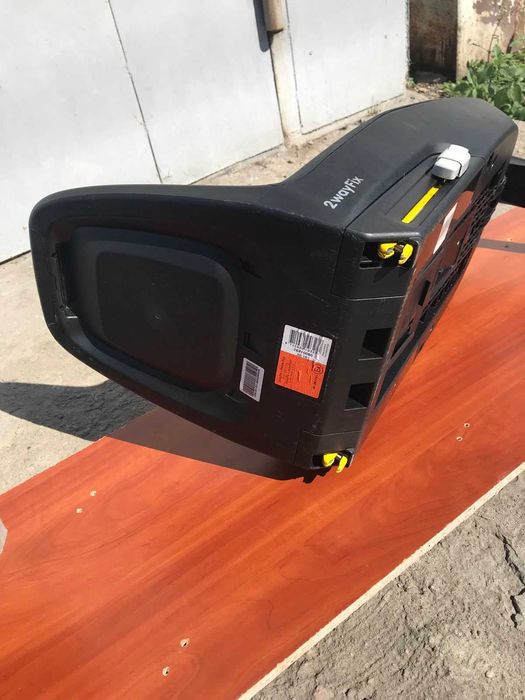 Автокресло детское Maxi Cosy 2 way pearl + база isofix 2 way Fix