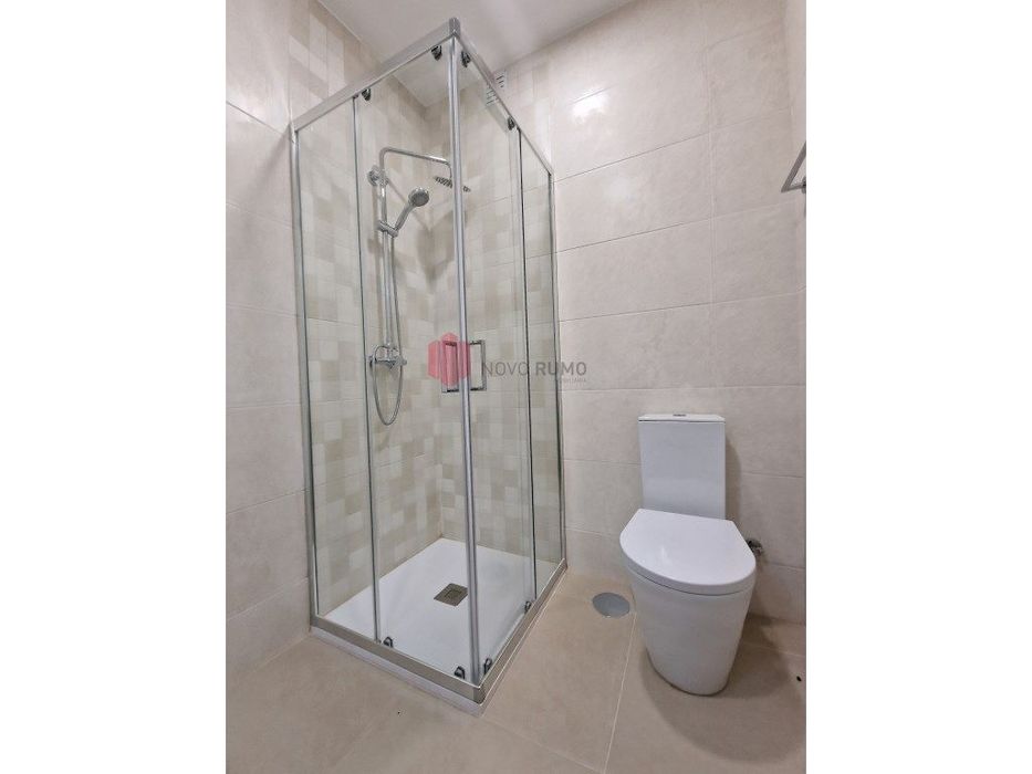 Apartamento T4 para arrendar.