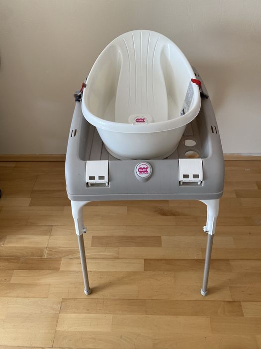 Wanienka dla niemowląt ze stelażem OK Baby