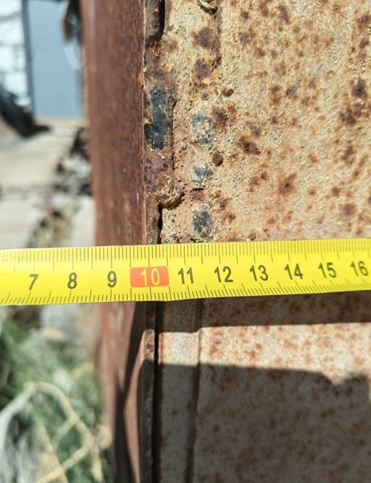 Отдам  большой гараж,коробка. Гараж разбирается/перевозится по частям.