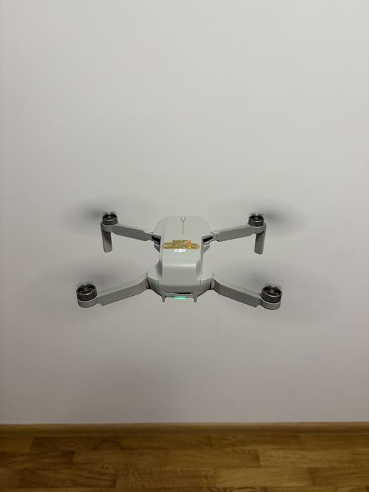 Продам dji mini se