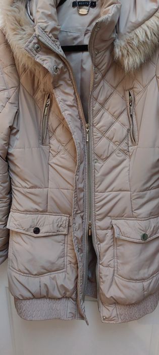 Kurtka, płaszcz zimowy z kapturem pikowana MOHITO rozm.40