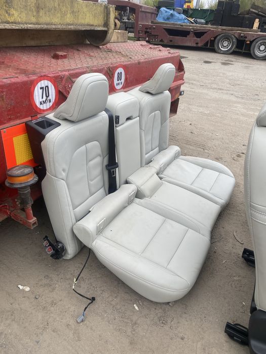 Volvo XC40 C40 салон сидіння