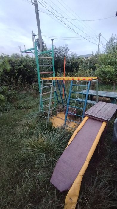Дитяча гірка + шведська стінка