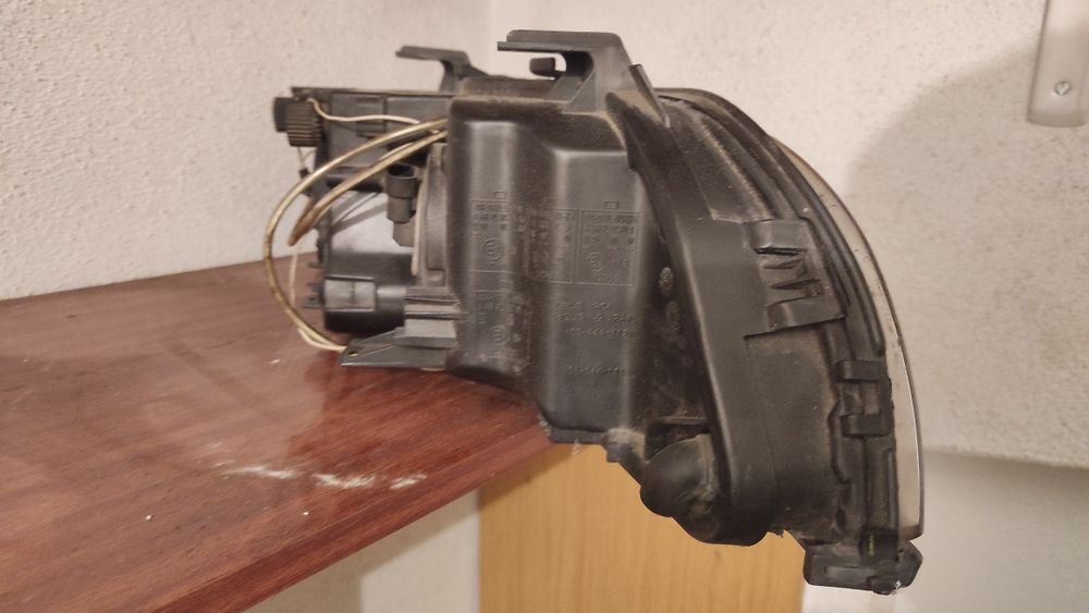 Ótica direita BMW E39