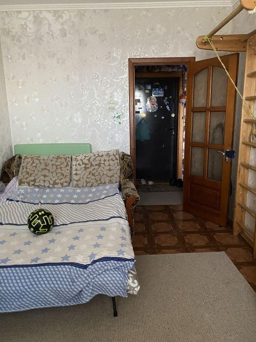 Продам 2-кім. квартиру 52 кв.м. вул.Олімпійська 10 м.Бровари EM