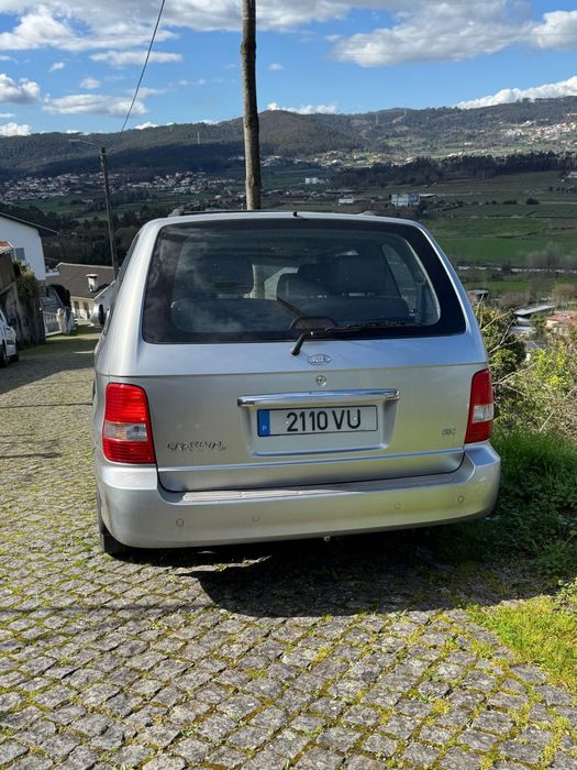 Kia Carnival – 163.000km – Excelente Estado