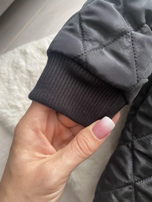 Куртка-бомбер, чорна, розмір 98