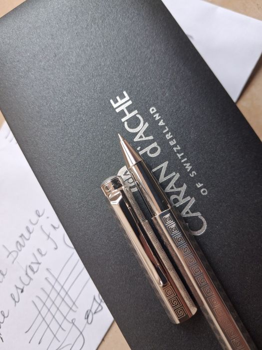Rollerball Caran D'ache Ecridor