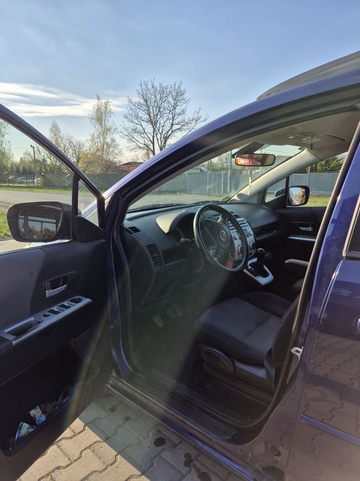 продам авто Mazda 5