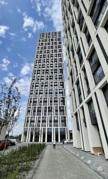 СВОБОДНА! Новая 2К Раздельная,  м Славутич ВИП, Заречная 16