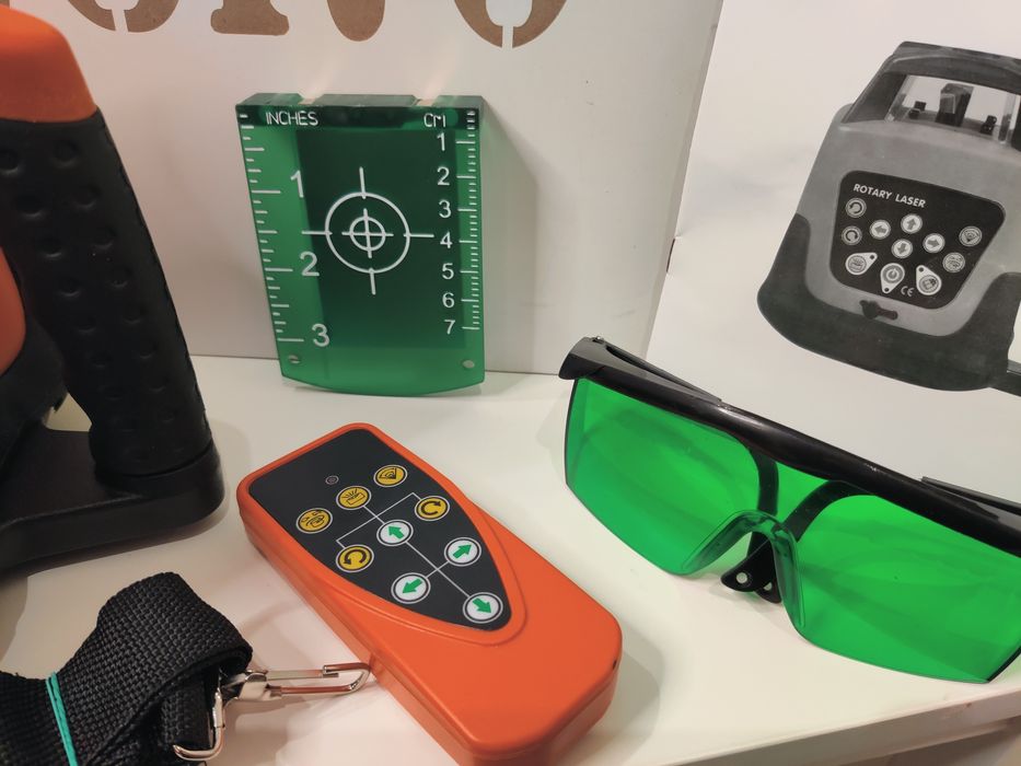 Nível Laser ROTATIVO. Alcance 500 m. Com RECEPTOR. NOVO. Autonivelante