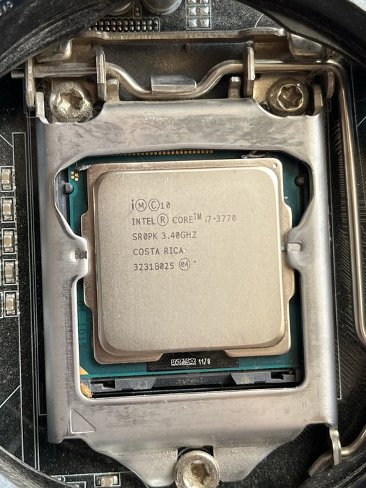 Материнка Asus P8Z77-V + Intel i7 + оперативка 16гб