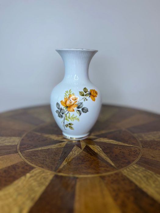 Niemiecka porcelana, wazon wzór kwiatowy Creidlity Bawaria Germany