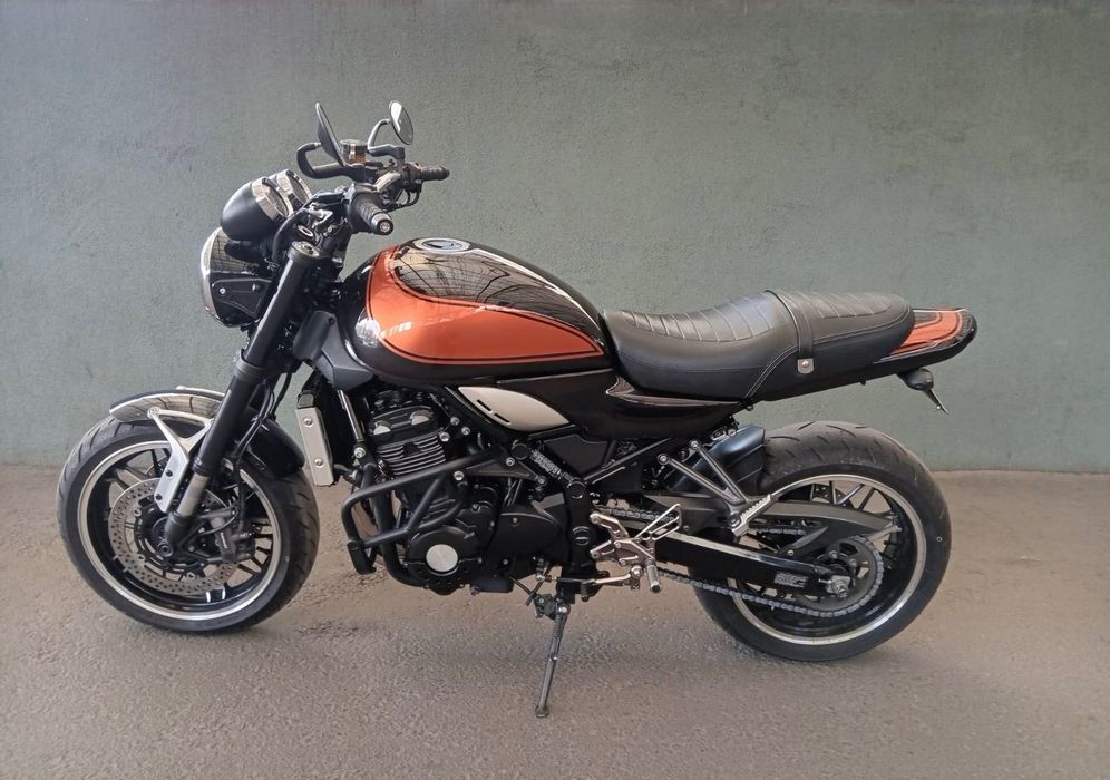 Продам мотоцикл Kawasaki Z900RS