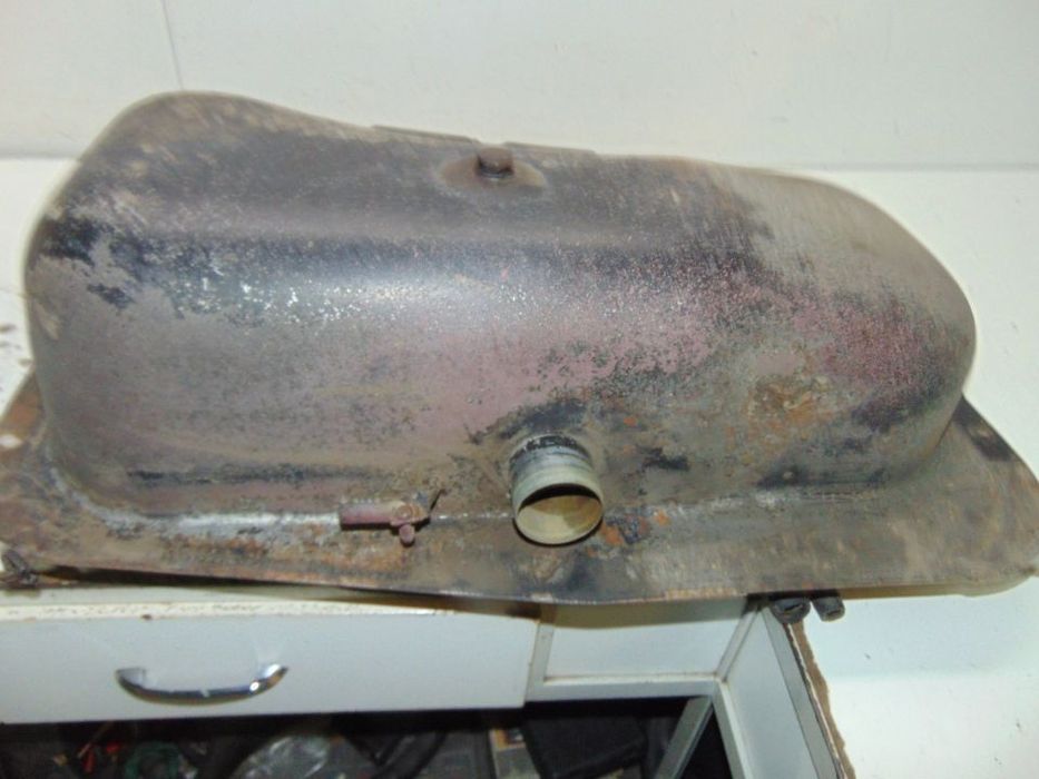 Datsun 120y carrinha depósito de gasolina