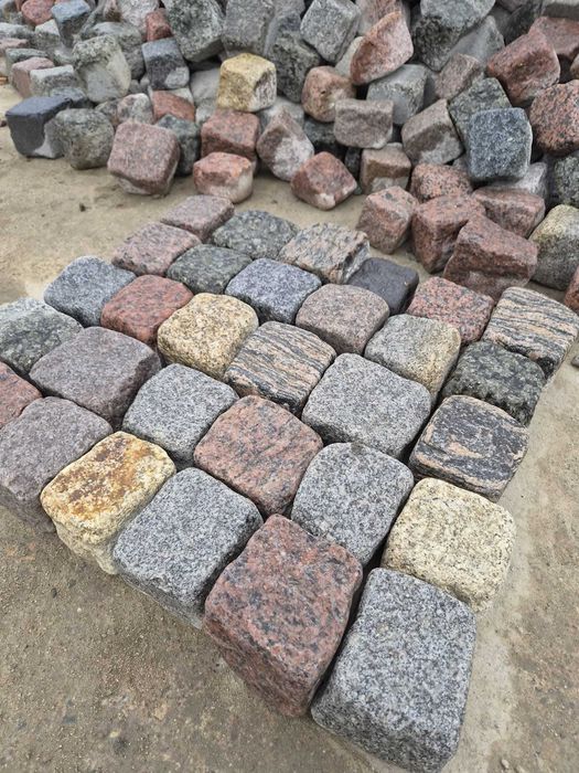 Kostka granitowa otoczona mix kolorów 4/6, 9/11