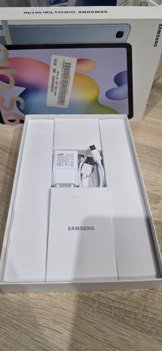 Tablet Galaxy Tab S6 Lite LTE jak nowy + gratisy
