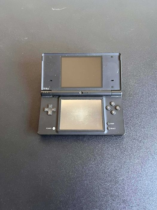 Nintendo DSi Preta com 80+ Jogos