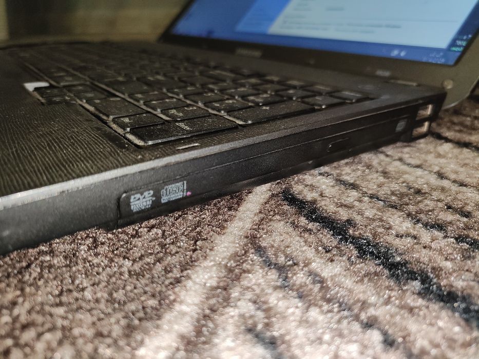 Ноутбук Samsung б.у.