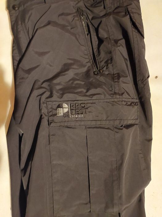 Штаны на помочах.