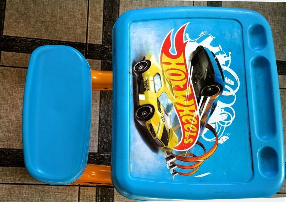 Парта,Стол для творчества Dolu Hot Wheels, сто