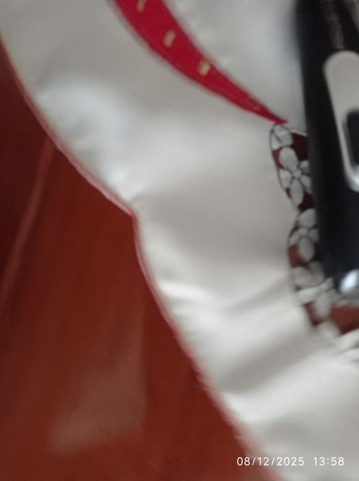 Máquina de aparar a barba como nova