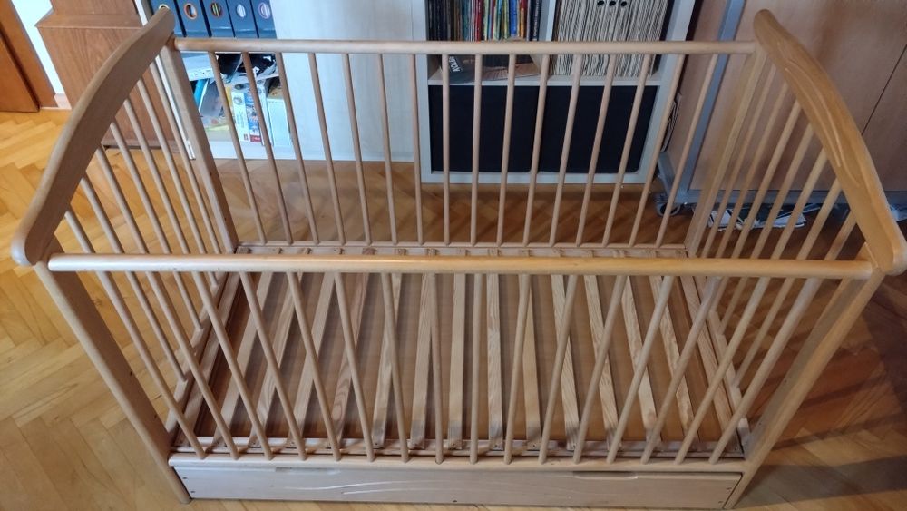 Łóżeczko dziecięce drewniane 120x60cm