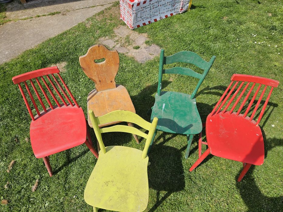 sprzedam pięć retro krzeseł