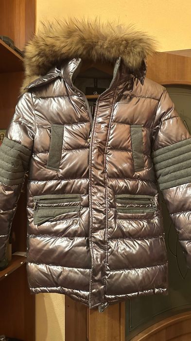 Продам пуховик на зиму