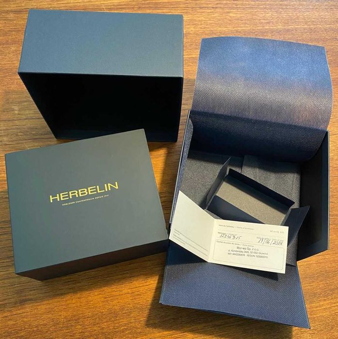 Nowy zegarek  HERBELIN CAP CAMARAT square automatic