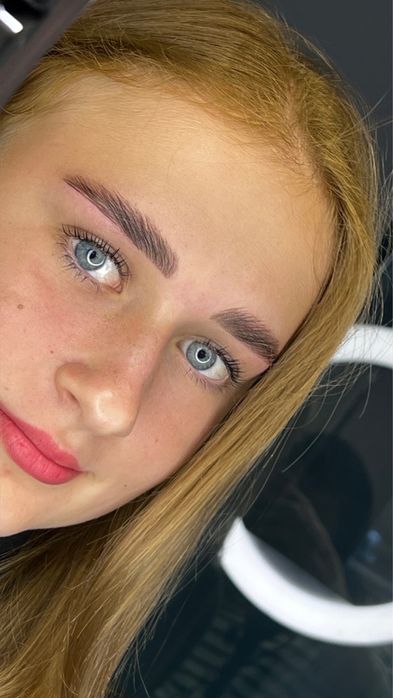 КУРС ЛАМІНУВАННЯ БРІВ ТА ВІЙ 6 годин / 1 день / 3000 грн