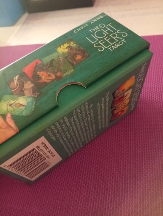 Tarot Caixa livro e baralho original 12x7  Light seers* inglês