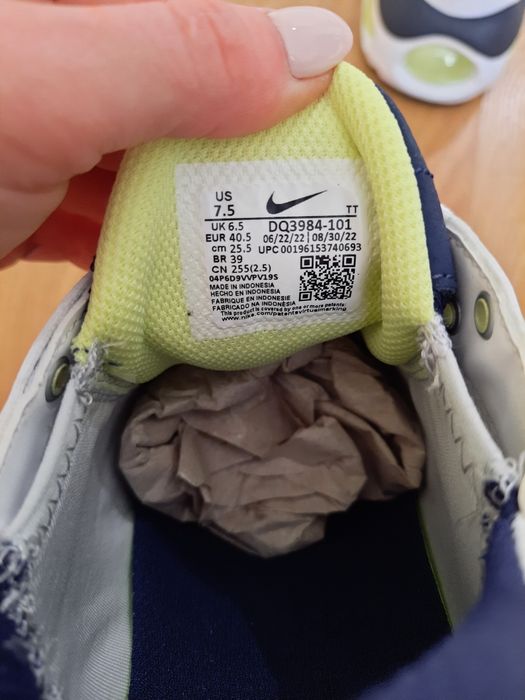 Оригінальні чоловічі кросівки Nike Air Max TW (DQ3984-101)