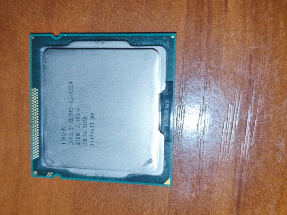Процесор Intel Xeon E3-1220 (4 ядра, до 3.4GHz, LGA 1155)