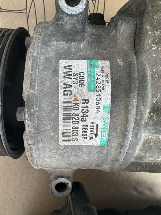 Компресор 1k0820859f 1k0820803s Пассат Б6 Volkswagen Passat разборка