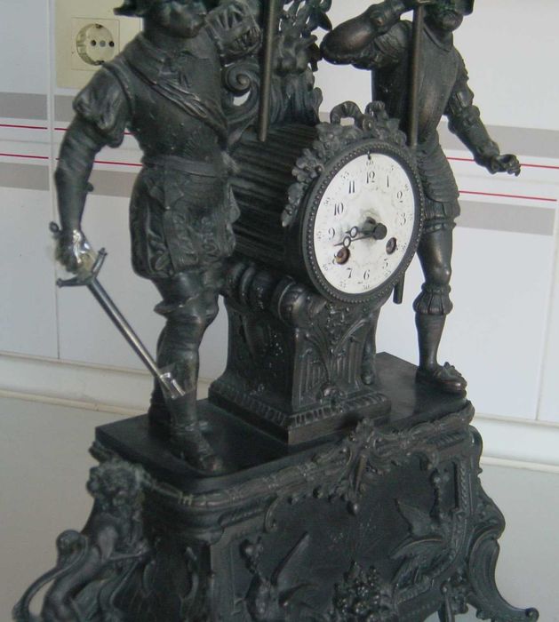 Caixa de Relógio em bronze, Séc XIX origem França BRUNFAUT e numerado!