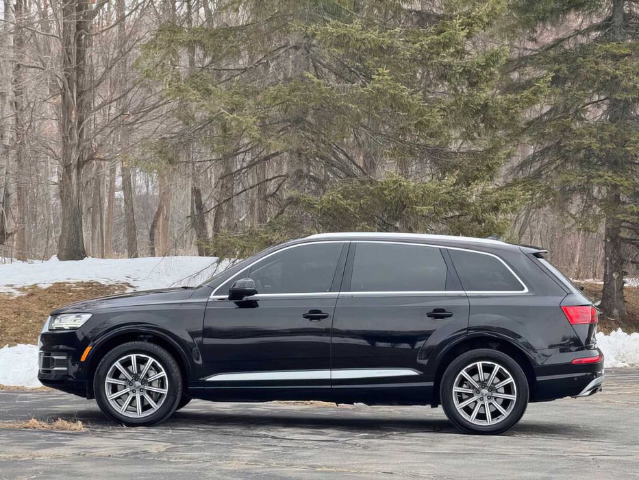 Audi Q7      2019