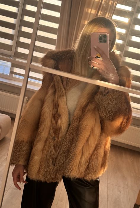 Шуба (напівшубок) з лисиці (натуральна)