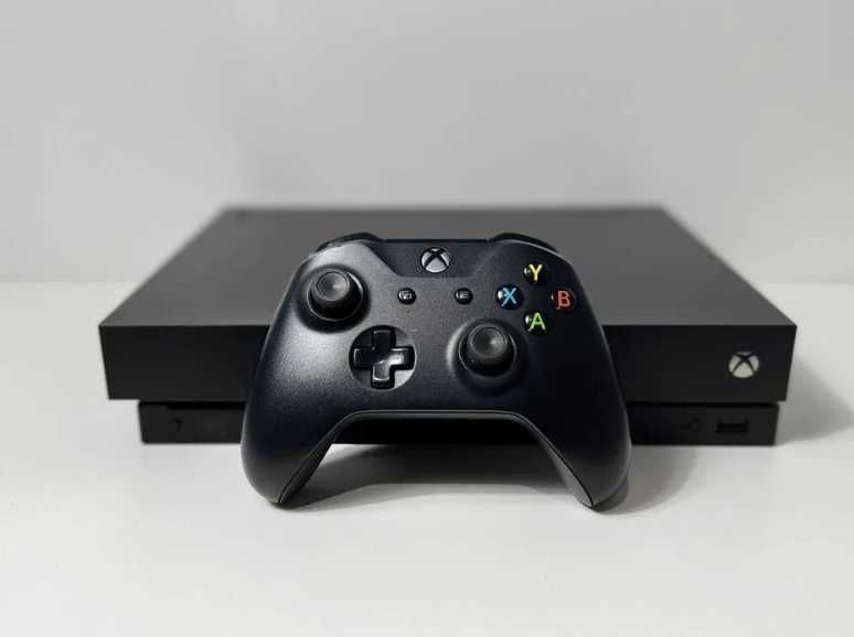 Konsola Xbox One X 1tb, pad, okablowanie, komplet, GWARANCJA, BDB STAN