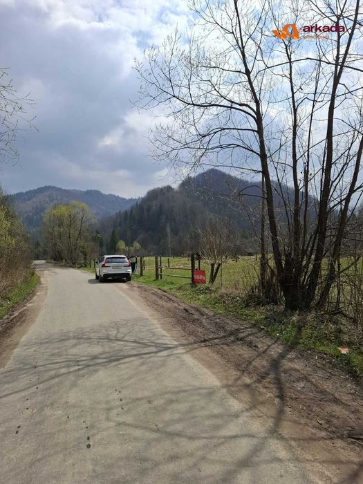 Продаж земельної ділянки в Карпатах біля річки.І.
