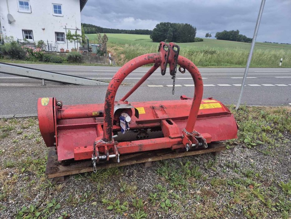 Mulczer przedni HUMUS KM 200 F kosiarka bijakowa 2 metry