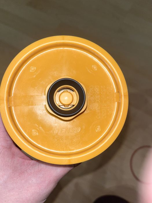 Фільтр паливний Toyota Land Cruiser 200  2020р