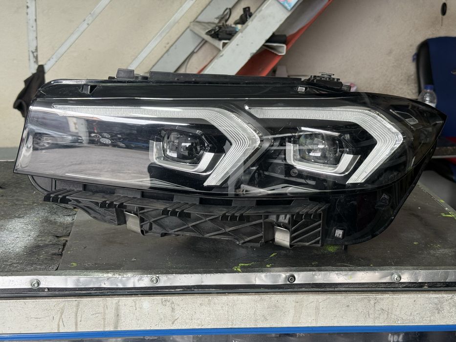 Bmw serie 3 G20/G21 LCI  farol esquerdo Full Led 2023