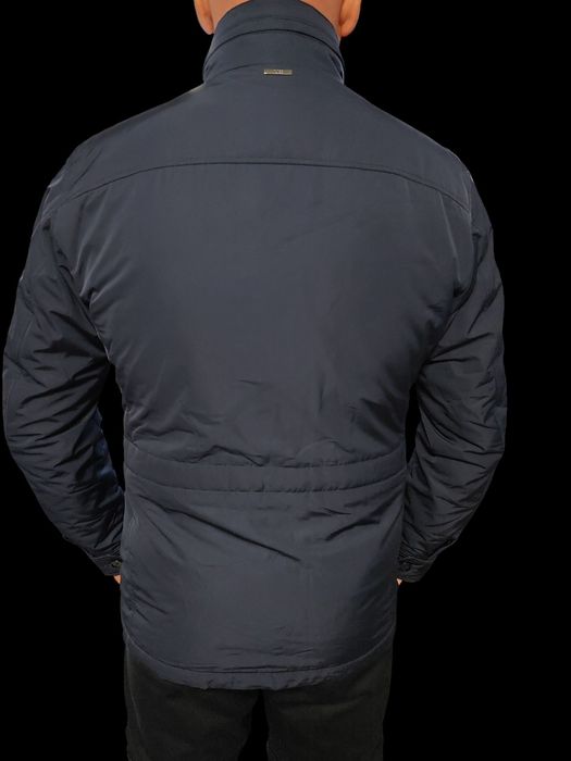 Super model eleganckiej parki Hugo Boss rozm L