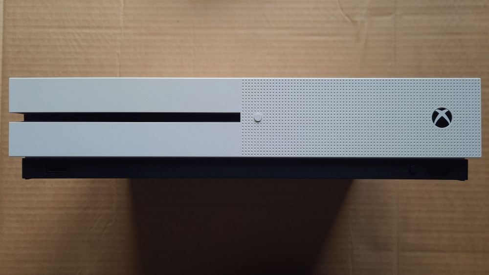 Xbox One S 500GB uszkodzony